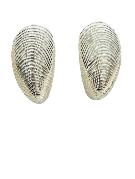 Elongated Shell Earring - Silver