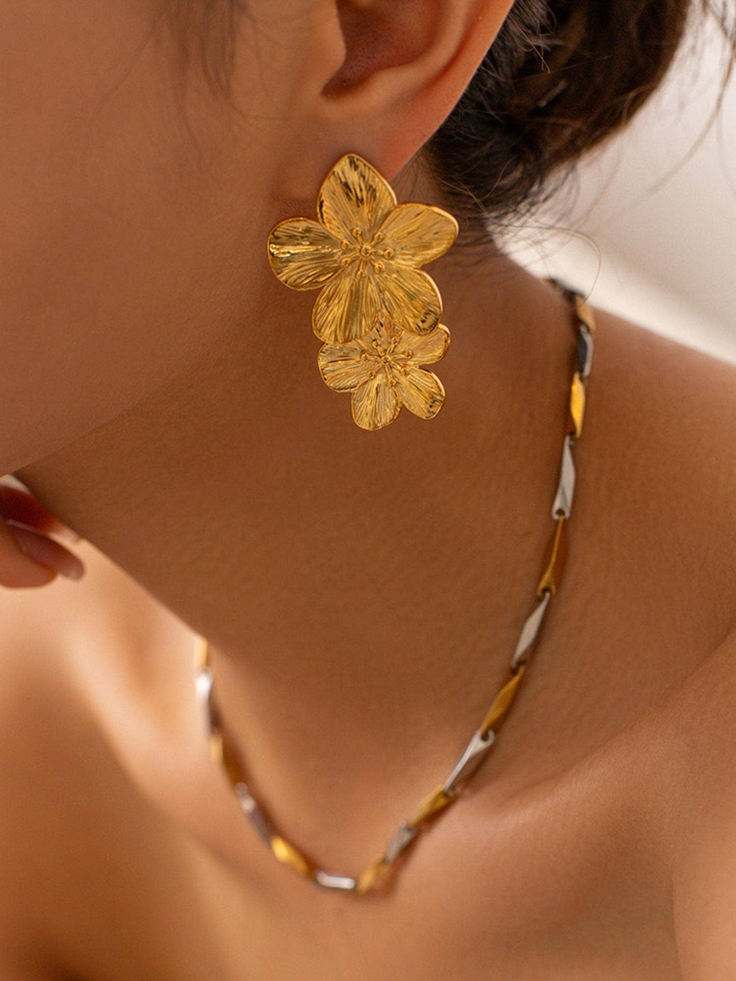 Ivy 18K Gold Statement Stacked Flower Earring: Yellow Gold